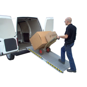 Rampe de chargement simple perforée sans bord, 3000 x 600 mm, charge utile de 400 kg pour les diables d'empilage