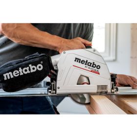 Metabo Scie circulaire plongeante à batterie KT 18 LTX 66 BL avec 2x batteries LiHD (18 V / 8.0 Ah), chargeur ASC 145, rail de guidage FS 160 et metaBOX 340