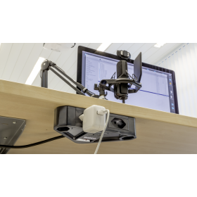 Steffen Multiprise CORNER, 4 x T13, 1 x USB-A, 1 x USB-C, avec interrupteur, 10 A, IP20, câble de 2 m, anthracite