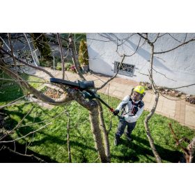 Metabo Akku-Gehölzsäge MS 18 LTX 15 mit 1x Li-Power Akku (18 V / 2.0 Ah), Ladegerät SC 30 und Werkzeugtasche