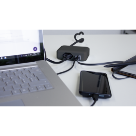 Steffen Ladestation IQ, 1 x T13 Steckdose, 1 x USB-A (36W), 1 x USB-C PD (45W), 10 A, IP20, 1.5 m Kabel, anthrazit