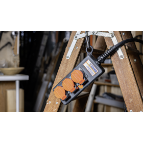 Steffen Steckdosenleiste PROFESSIONAL, 3 x T15 Steckdosen, 10 A, 3 m Kabel - GdV 5 x 1.5mm², IP55, schwarz/orange