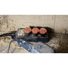 Steffen Steckdosenleiste PROFESSIONAL, 3 x T15 Steckdosen, 10 A, 3 m Kabel - GdV 5 x 1.5mm², IP55, schwarz/orange