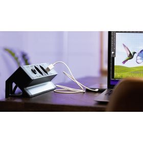 Steffen Tisch-Steckdosenleiste ALU DESK, 2 x T13 Steckdosen, 1 x USB-A, 1 x USB-C, 10 A, IP20, 1.5 m Kabel, schwarz