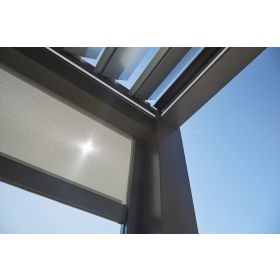 Biohort Sonnenschutzrollo mit ZIP-Funktion, dunkelgrau-metallic für 4-m-Seite