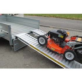 Alurampen ohne Rand, Länge 2000 mm, Breite aussen 382 mm