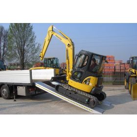 Alu-Rampen mit Rand, Länge 4000 mm, Breite aussen 382 mm