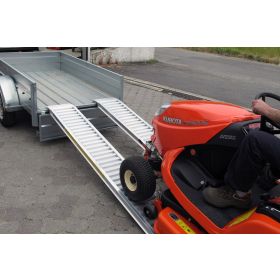 Alurampen ohne Rand, Länge 3000 mm, Breite aussen 382 mm