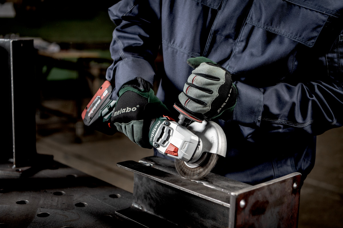 Metabo Akku-Winkelschleifer WVB 18 LT BL 11-125 Quick, 18 V in drei Ausführungen