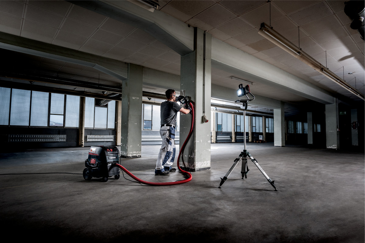 Metabo Ponceuse de rénovation RSEV 19-125 RT, 1900 watts, avec meule diamantée béton "professional" en coffret