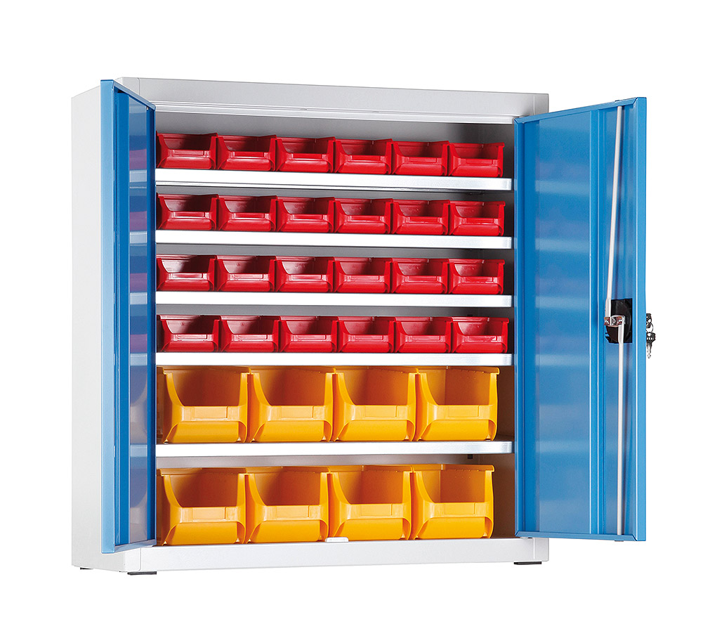 Niedriger Magazinschrank mit 32 Sichtlagerkästen