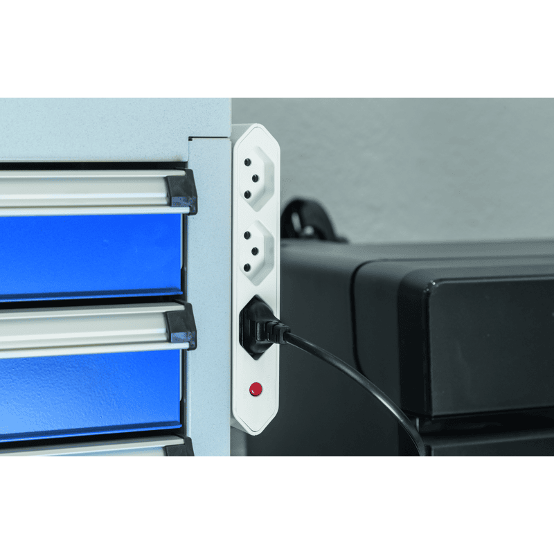 Steffen Multiprise IQ, 6 × T13 (2 × 3 en travers), 10 A, IP20, câble de 1.5 m, avec protection de surintesité, en deux couleurs