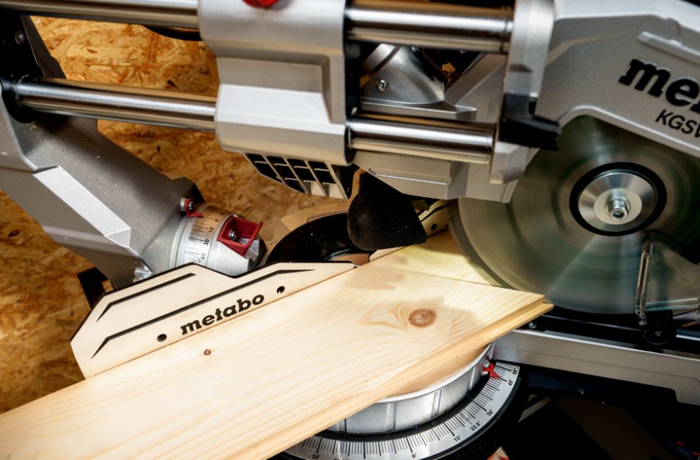 Metabo Kapp- und Gehrungssäge KGSV 254 MC