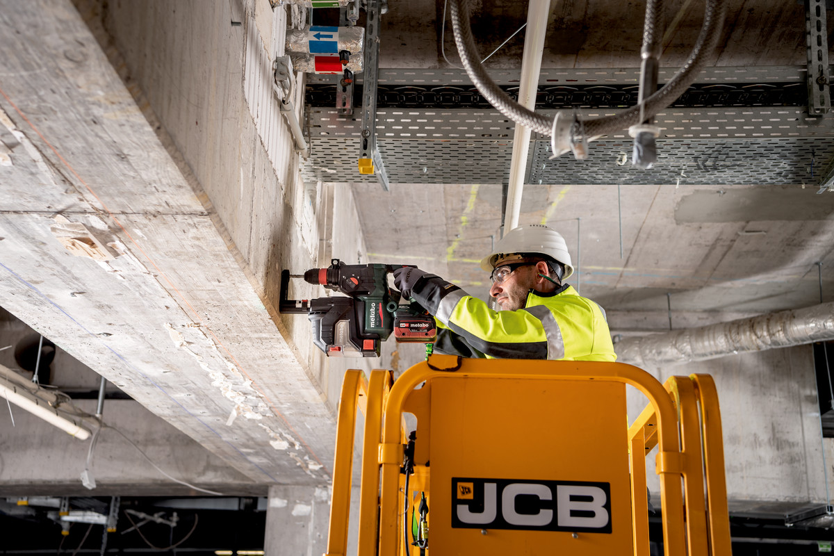 Metabo Akku-Hammer KH 18 LTX BL 28 Q, 18 V mit Quick-Wechselfutter, in drei Ausführungen