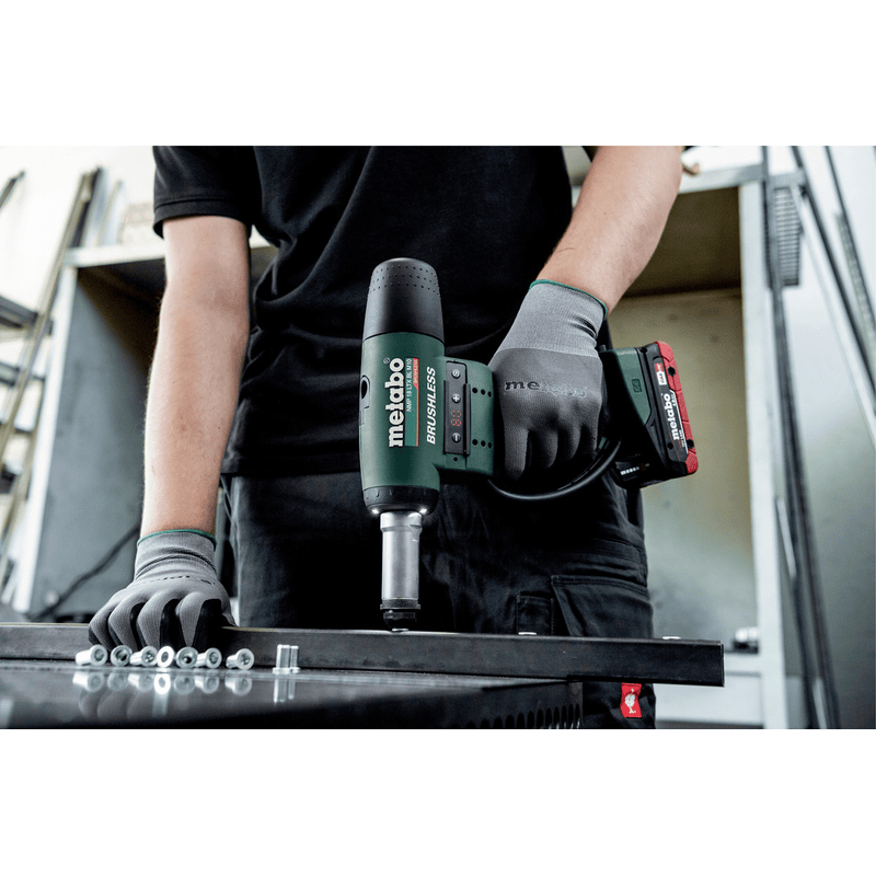 Metabo Riveteuse à inserts à batterie NMP 18 LTX BL M10, 18 V en trois versions