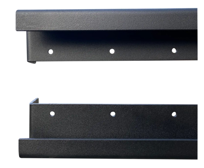 PLUS Noor Zaun aus Holz, Schwarz RAL 9005, LxBxH 1500 x 35/68 x 1780 mm