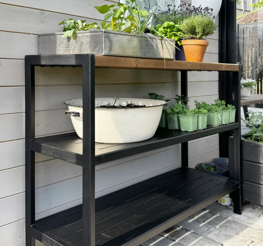 PLUS Table-barbecue Trend avec jardinière en ThermoWood®, L x L x H 1100 x 390 x 900 mm
