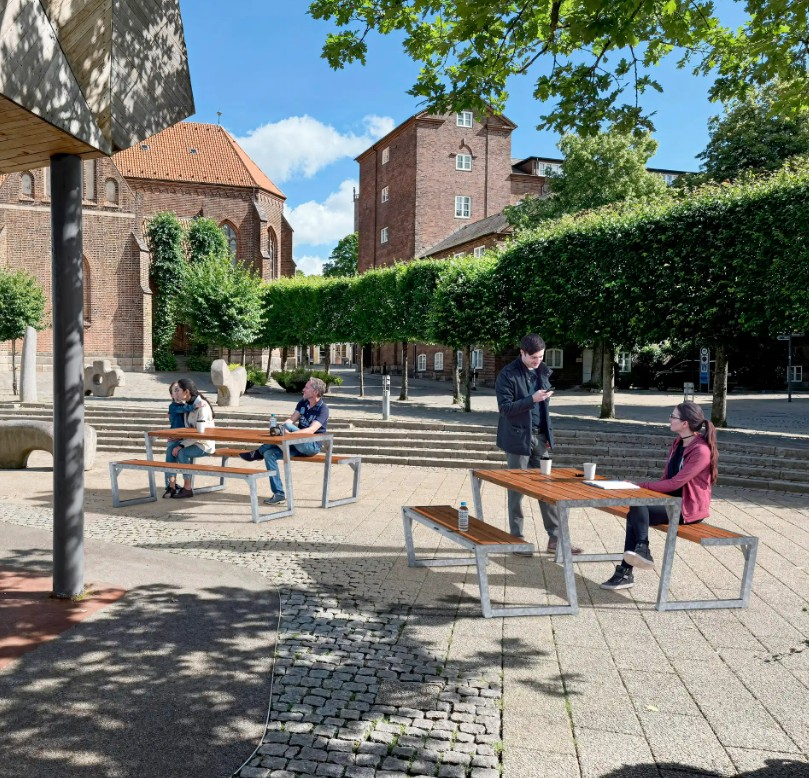 PLUS Mobilier de jardin modulable Zigma, disponible en plusieurs modèles