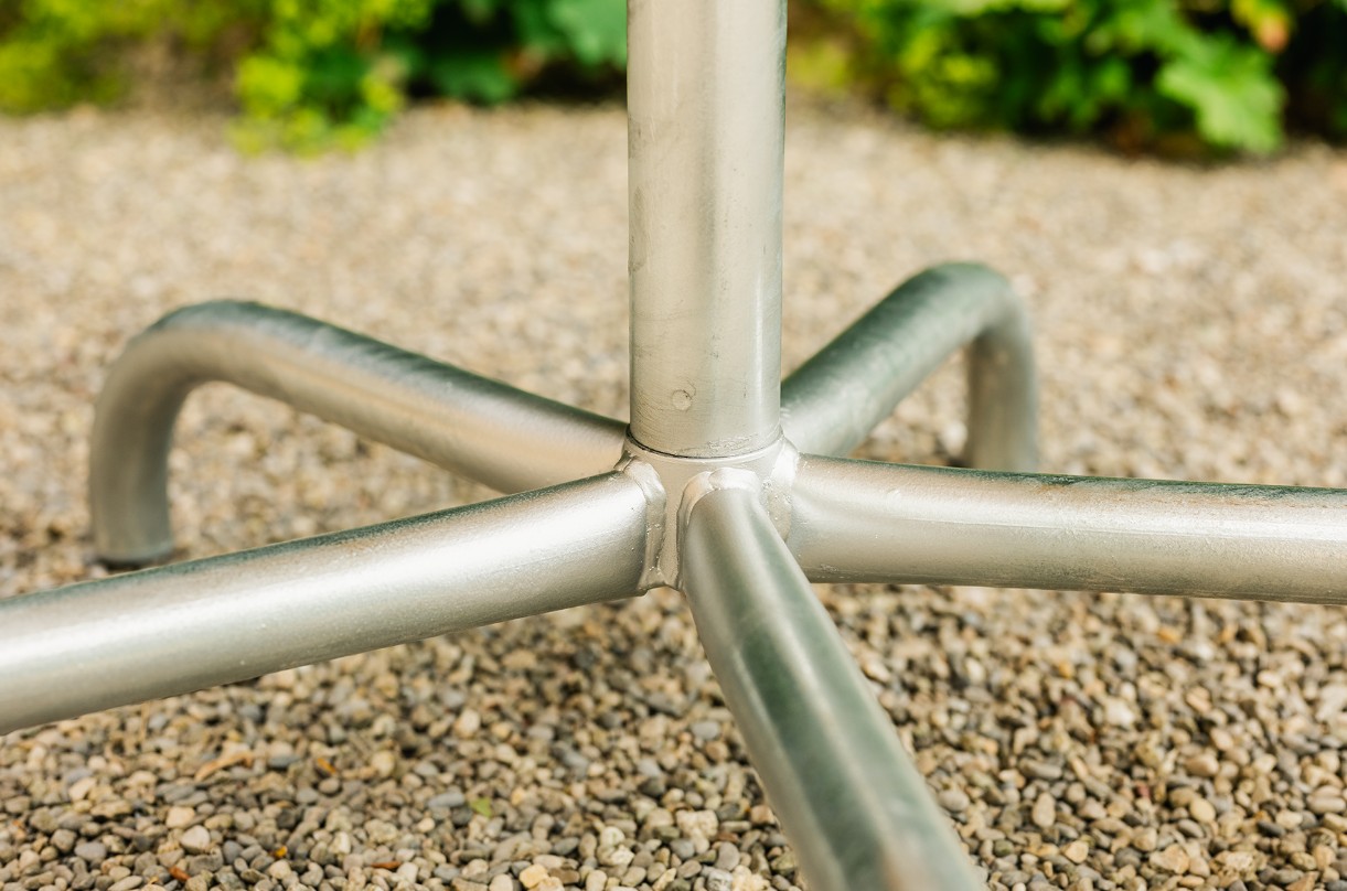 Schaffner Table pliante en métal Säntis, disponible en plusieurs versions
