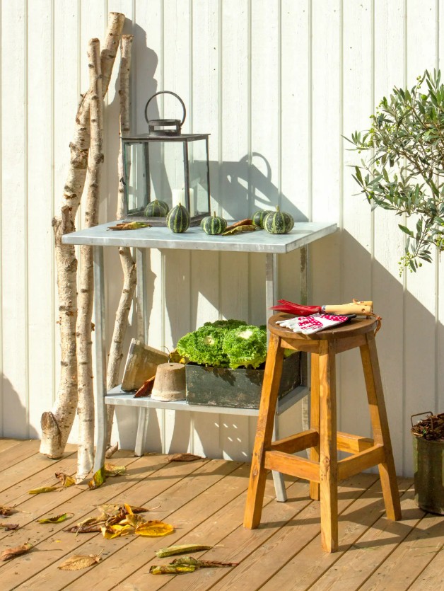 PLUS Table de jardinage en acier galvanisé à chaud, L x L x H 750 x 450 x 800 mm