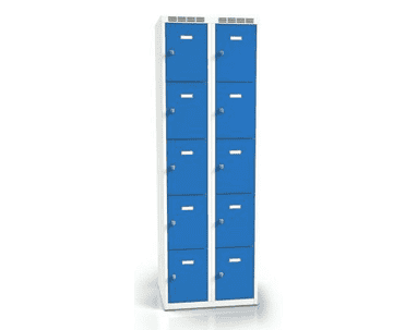 Vestiaire avec 10 casiers