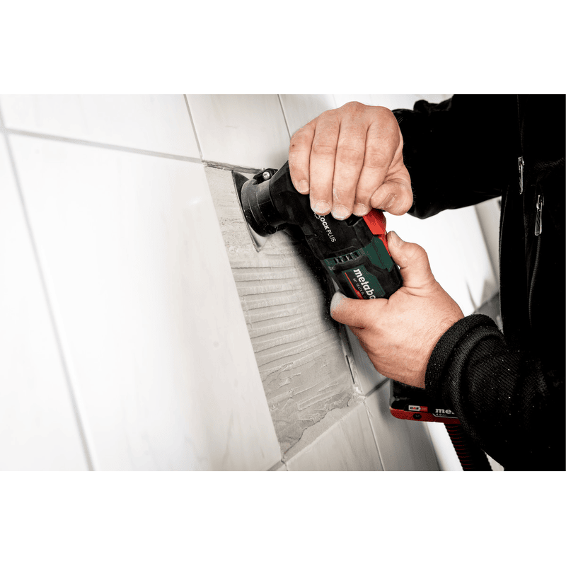 Metabo Akku-Multitool MT 18 LTX BL QSL, 18 V mit 2x LiHD Akkus (18 V / 4.0 Ah), Ladegerät ASC 55, metaBOX 145 L