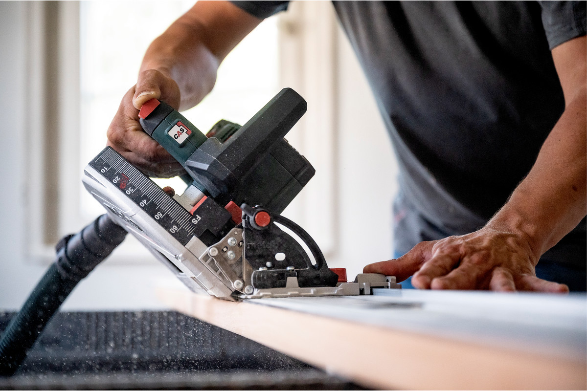 Metabo Akku-Tauchkreissäge KT 18 LTX 66 BL, 18 V in fünf Ausführungen