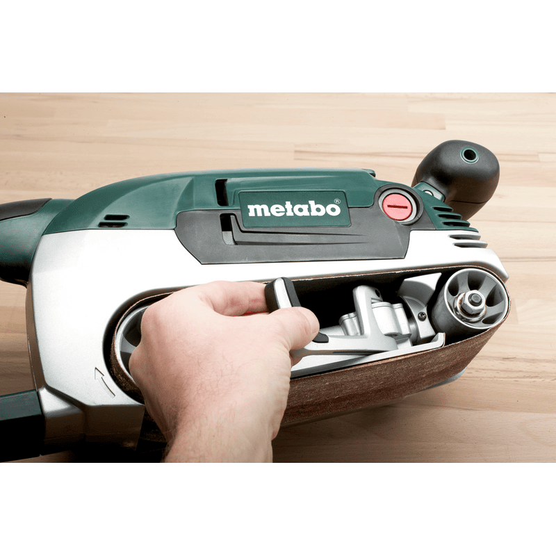 Metabo Ponceuse à bande BAE 75, 1010 watts, avec socle de machine