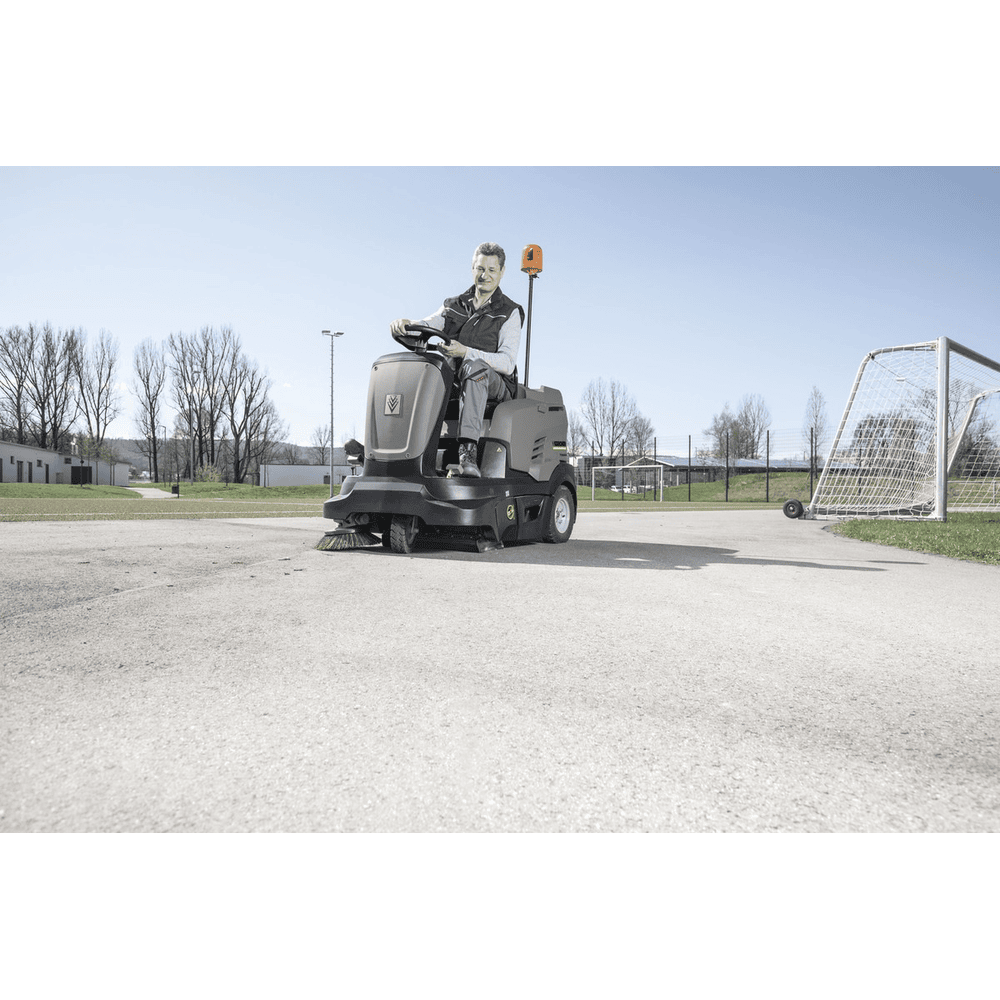 Kärcher Aufsitz-Kehrsaugmaschine KM 90/60 R G