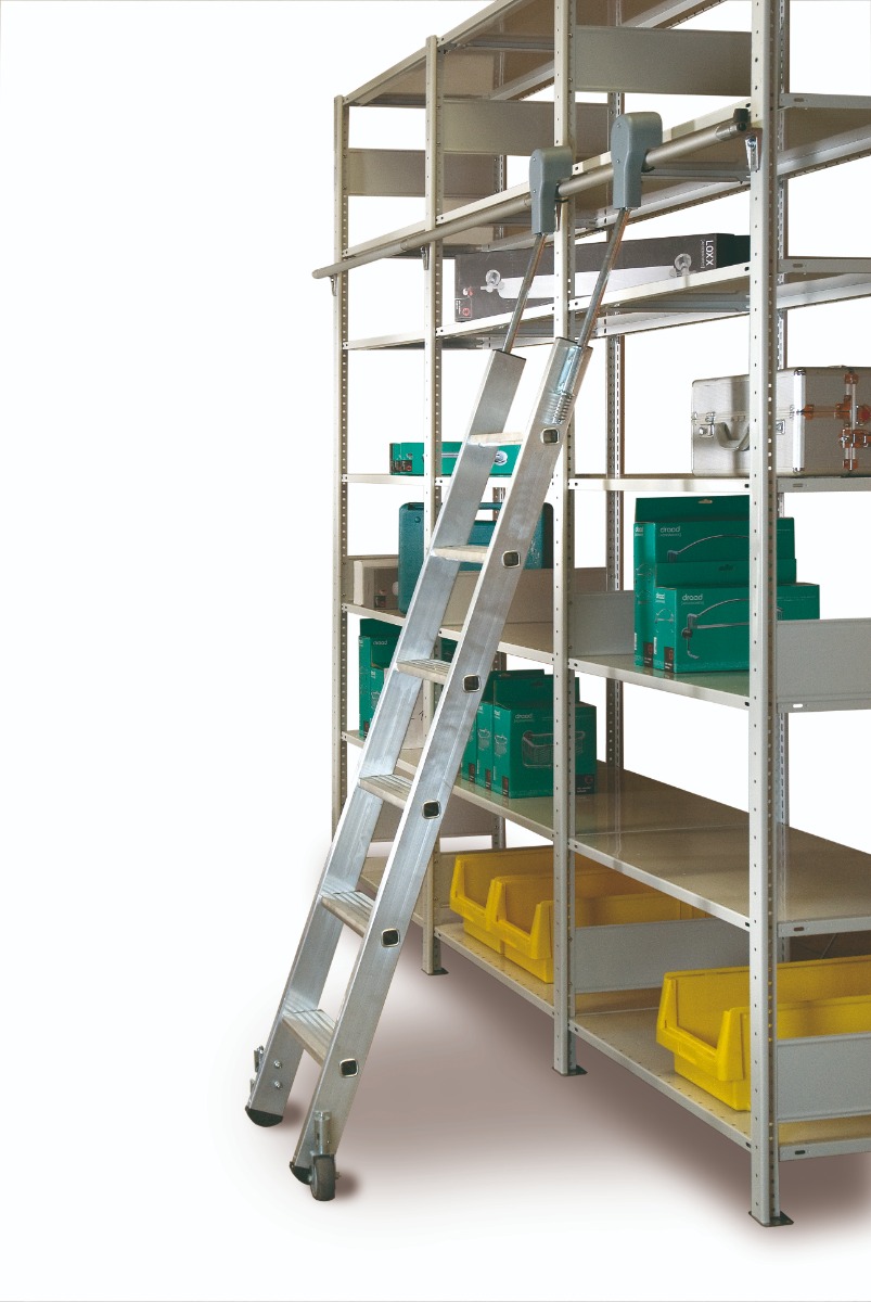 Schulte Échelle aluminium pour rayonnages, mobile, charge admissible par marche 150 kg, inclinaison de l'échelle 20˚