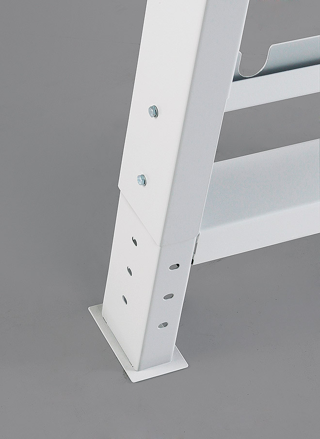 Table d'emballage avec 2 supports de rouleaux et cutter