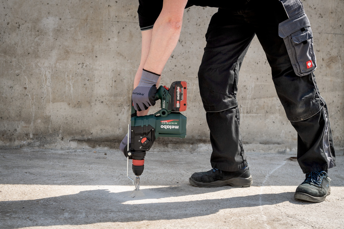 Metabo Akku-Hammer KH 18 LTX BL 28 Q, 18 V mit Quick-Wechselfutter, in drei Ausführungen