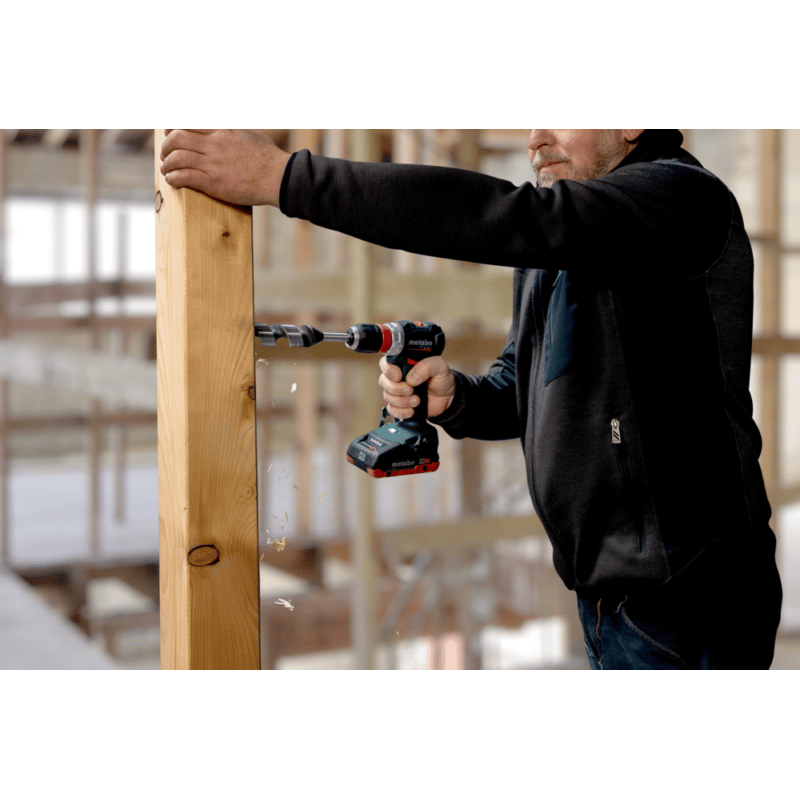 Metabo Akku-Bohrschrauber BS 18 L BL Q, 18 V, mit 2 x 2.0 Ah Li-POWER Akkus, Ladegerät SC 36 und metaBOX 145