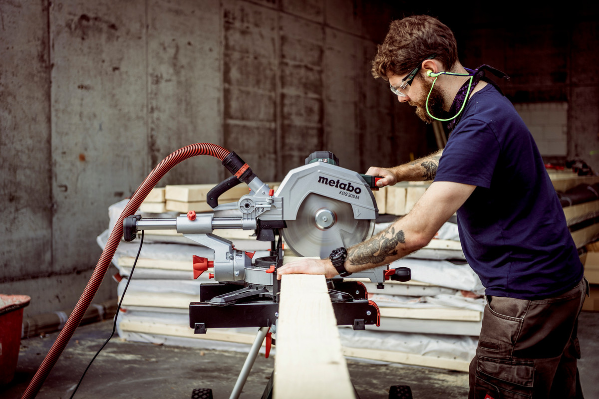 Metabo Kappsäge KGS 305 M, mit Zugfunktion, 1600 Watt
