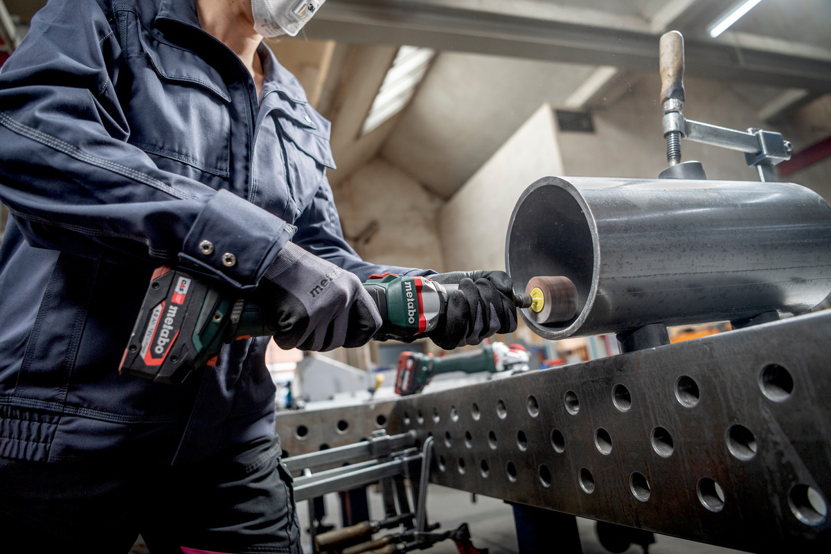 Metabo Akku-Geradschleifer GVB 18 LTX BL 11-7 HT, 18 V ohne Akkupack und Ladegerät