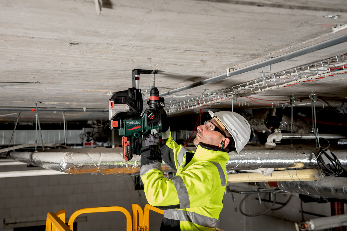 Metabo Akku-Hammer KH 18 LTX BL 24 Q, 18 V mit Quick-Wechselfutter, in zwei Ausführungen