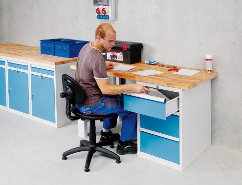 Meva Arbeitsdrehstuhl, in zwei Ausführungen