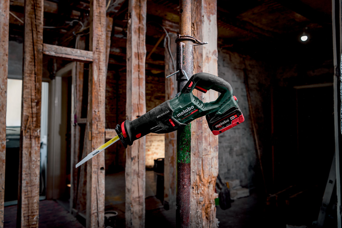 Metabo Akku-Säbelsäge SSEP 18 LT BL, 18 V in zwei Ausführungen