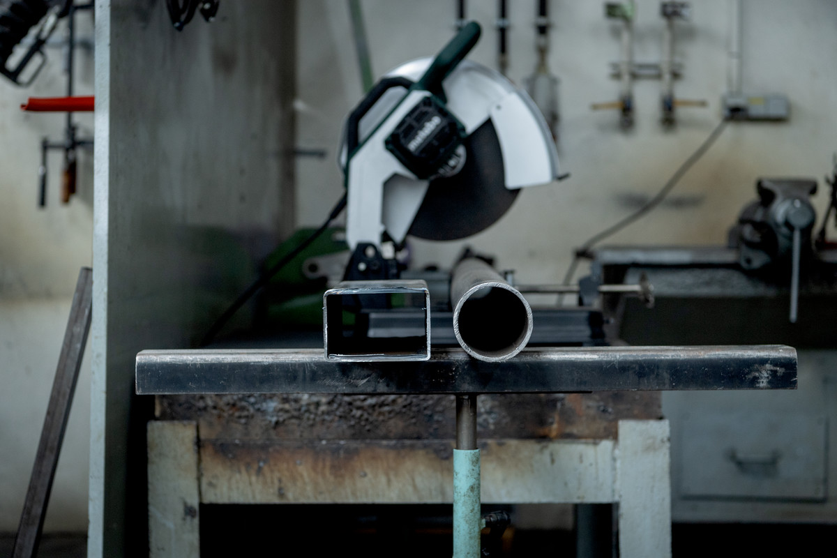 Metabo Tronçonneuse à métaux CS 24-355 S, 2400 watts