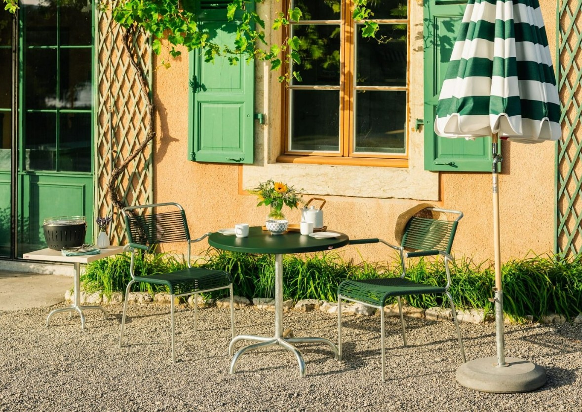 Schaffner Table pliante en métal Säntis, disponible en plusieurs versions
