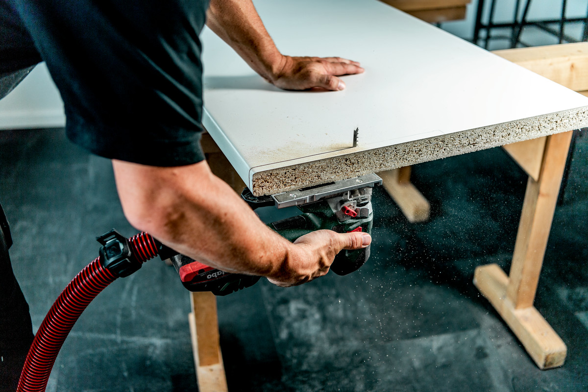 Metabo Akku-Stichsäge STA 18 LTX 150 BL, 18 V in zwei Ausführungen