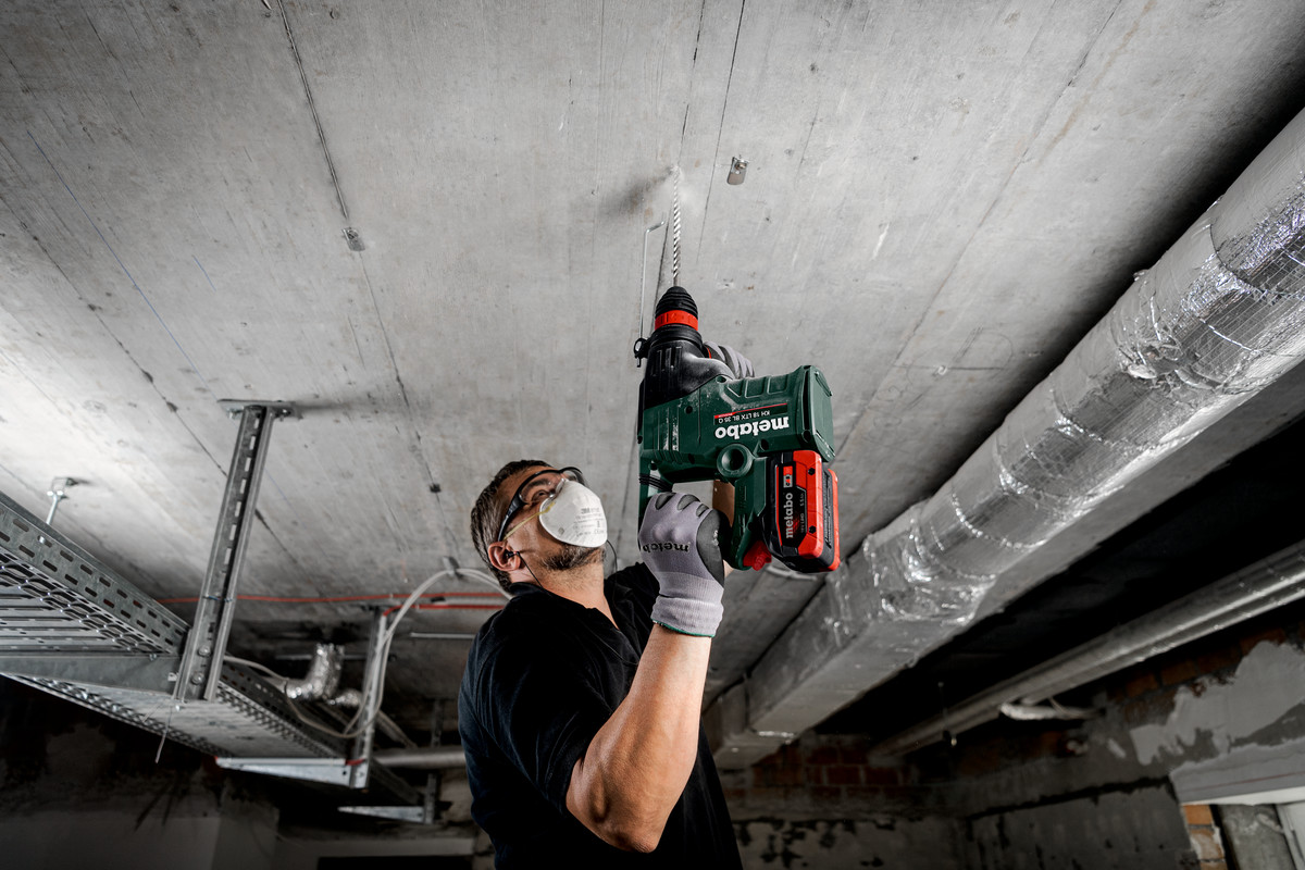 Metabo Akku-Kombihammer KH 18 LTX BL 35 Q, 18 V mit Quick-Wechselfutter, in drei Ausführungen