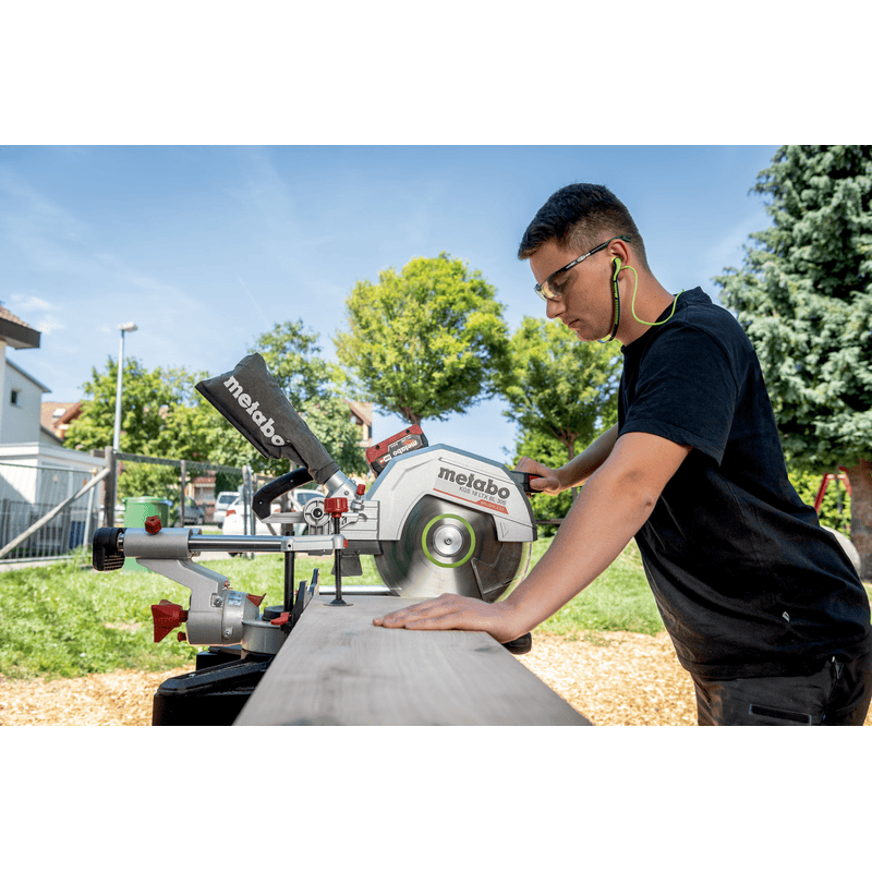 Metabo Akku-Kappsäge KGS 18 LTX BL 305, 18 V ohne Akku