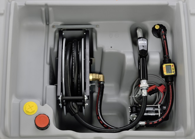 Dieseltank mit Schlauchaufroller