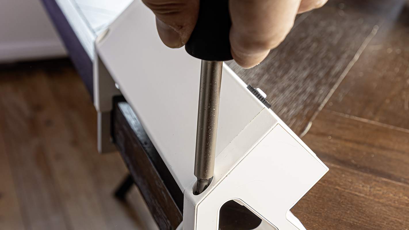 Steffen Multiprise de table ALU DESK, 2 prises de courant T13, 1 USB-A, 1 USB-C, 10 A, IP20, câble de 1.5 m, en deux couleurs