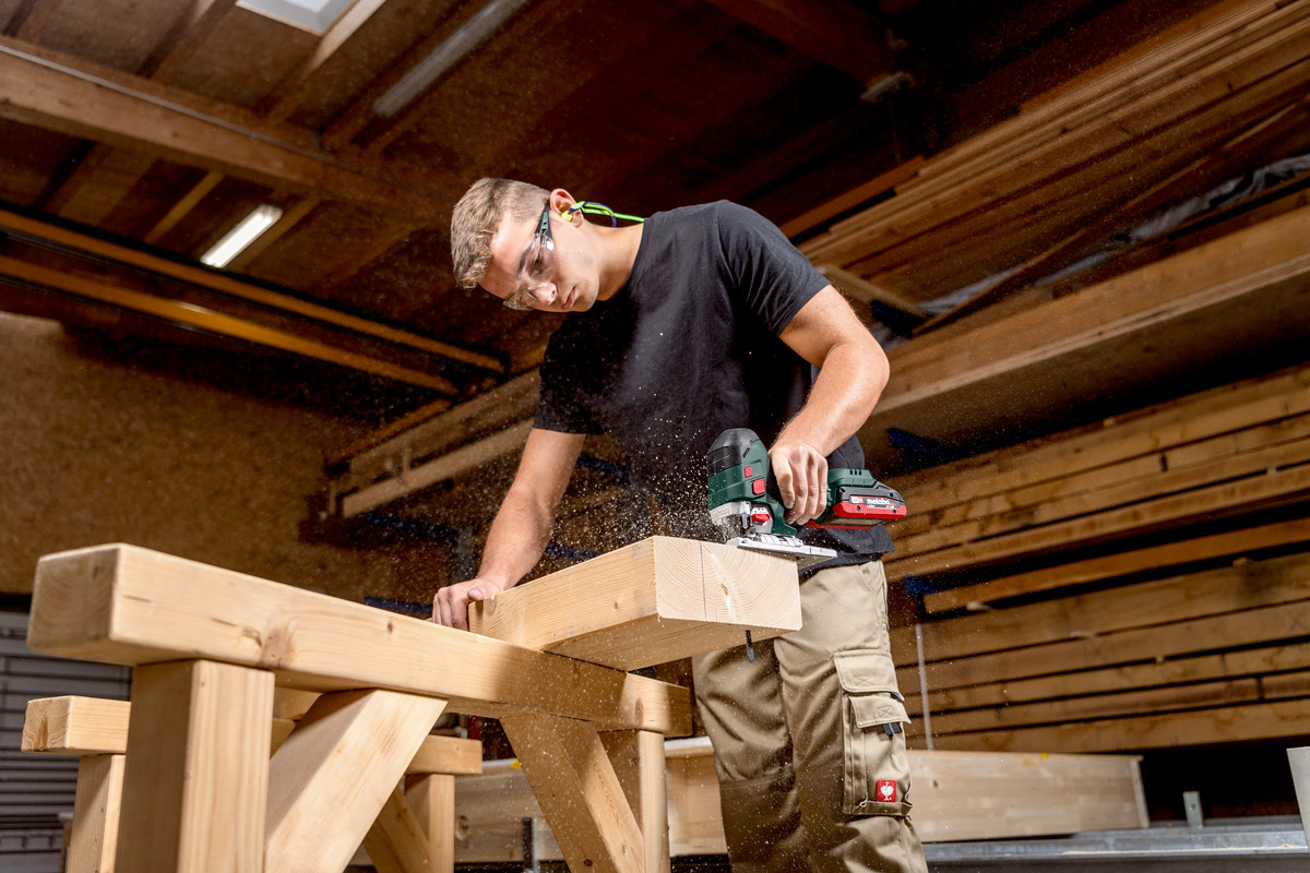 Metabo Akku-Stichsäge STA 18 LTX 150 BL, 18 V in zwei Ausführungen