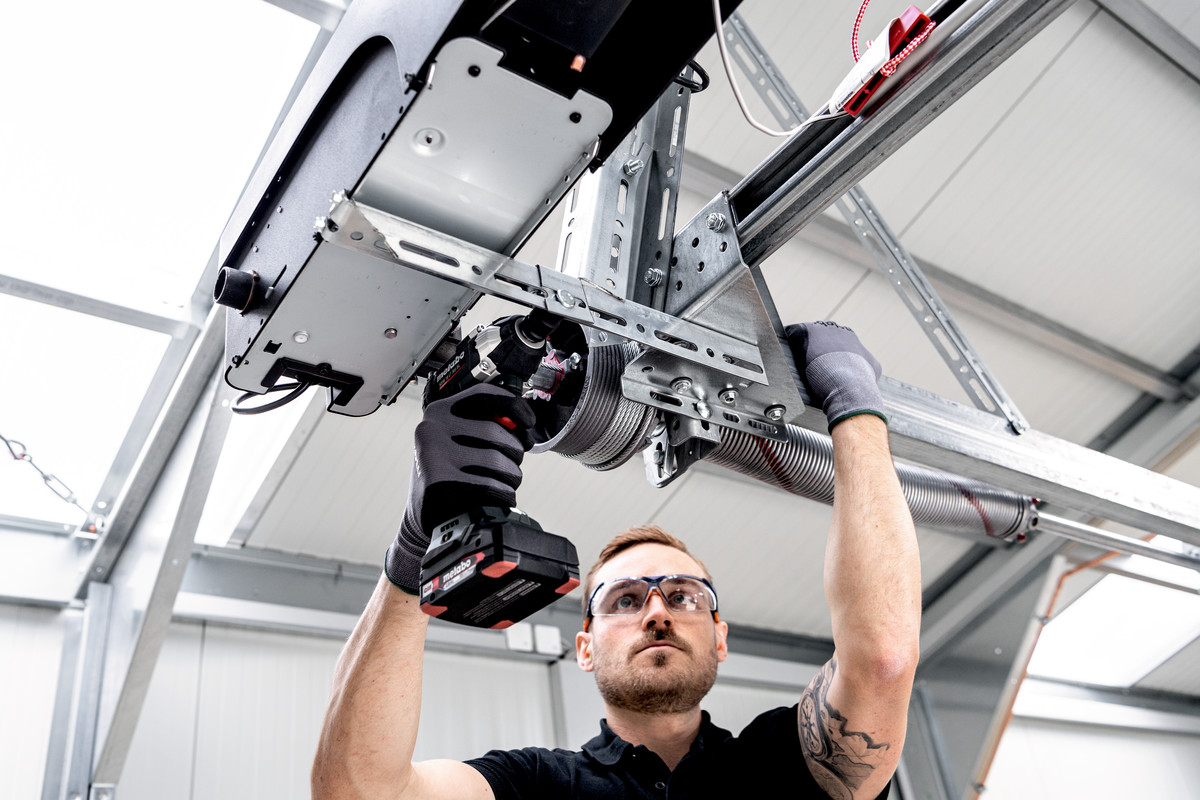 Metabo Akku-Schlagschrauber SSW 18 LT 300 BL, 18 V in zwei Ausführungen