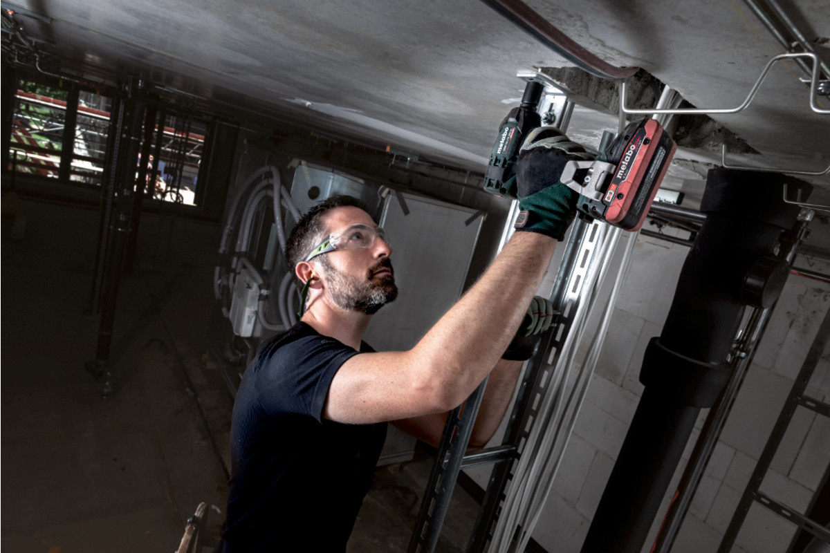 Metabo Akku-Schlagschrauber SSW 18 LTX 300 BL, 18 V in drei Ausführungen