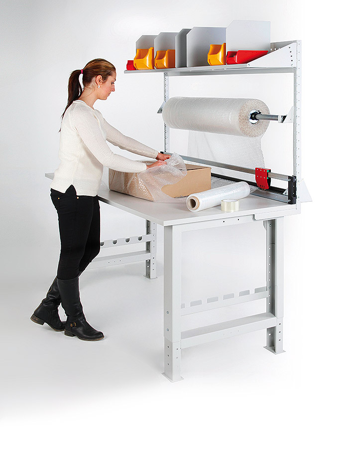 Table d'emballage avec 2 supports de rouleaux et cutter