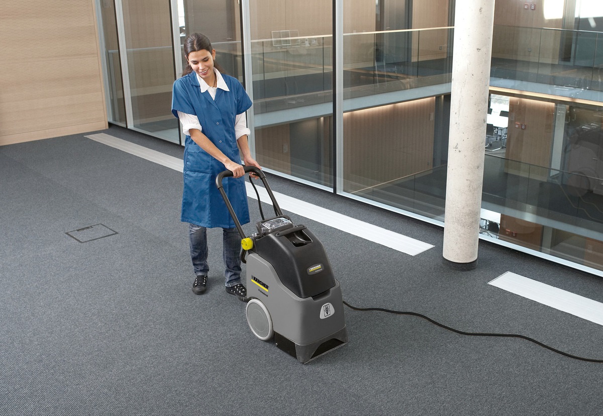 Kärcher Teppichreinigungsautomat BRC 30/15 C